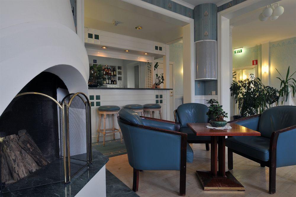 Hotel Vinterpalatset كيرونا المظهر الخارجي الصورة