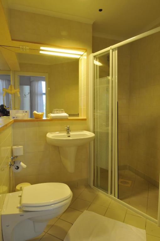 Hotel Vinterpalatset كيرونا الغرفة الصورة